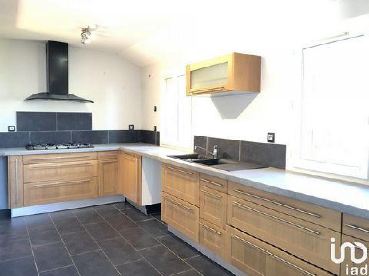 4 bedrooms House in Gien, France No. 5630