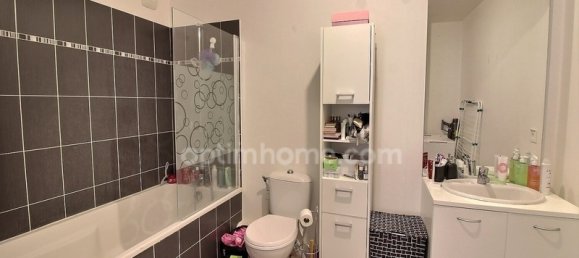 1 bedroom Apartment in Carrieres-sous-Poissy, France No. 185873 5