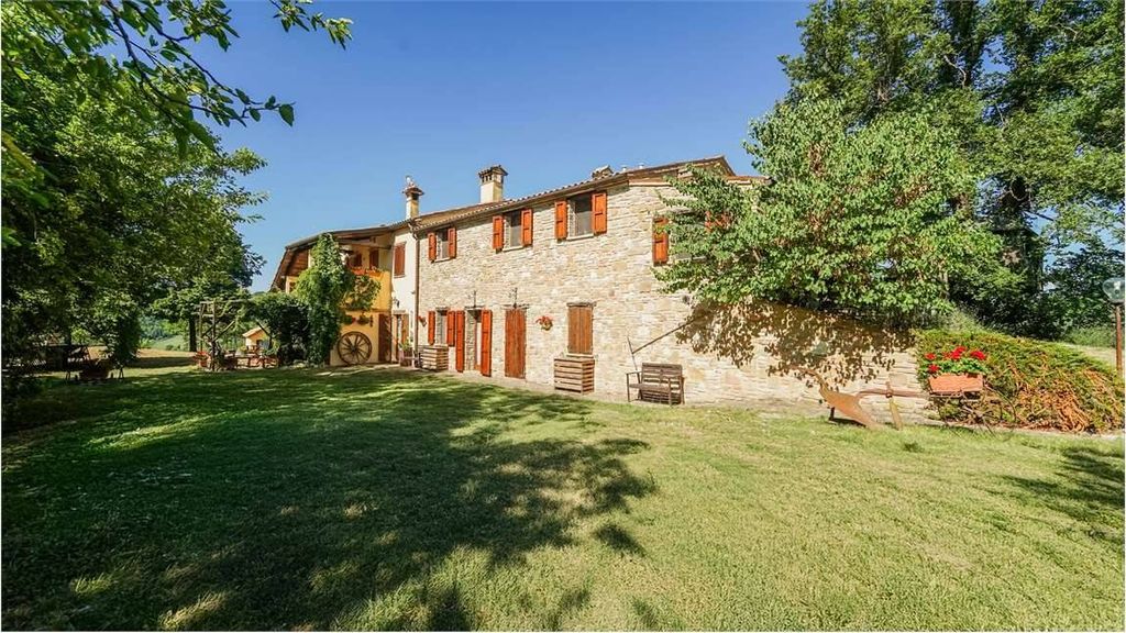 9 bedrooms House in Urbino, Italy No. 276829