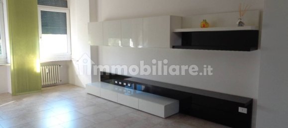2 bedrooms Apartment in Ferrara, Italy No. 285062 4