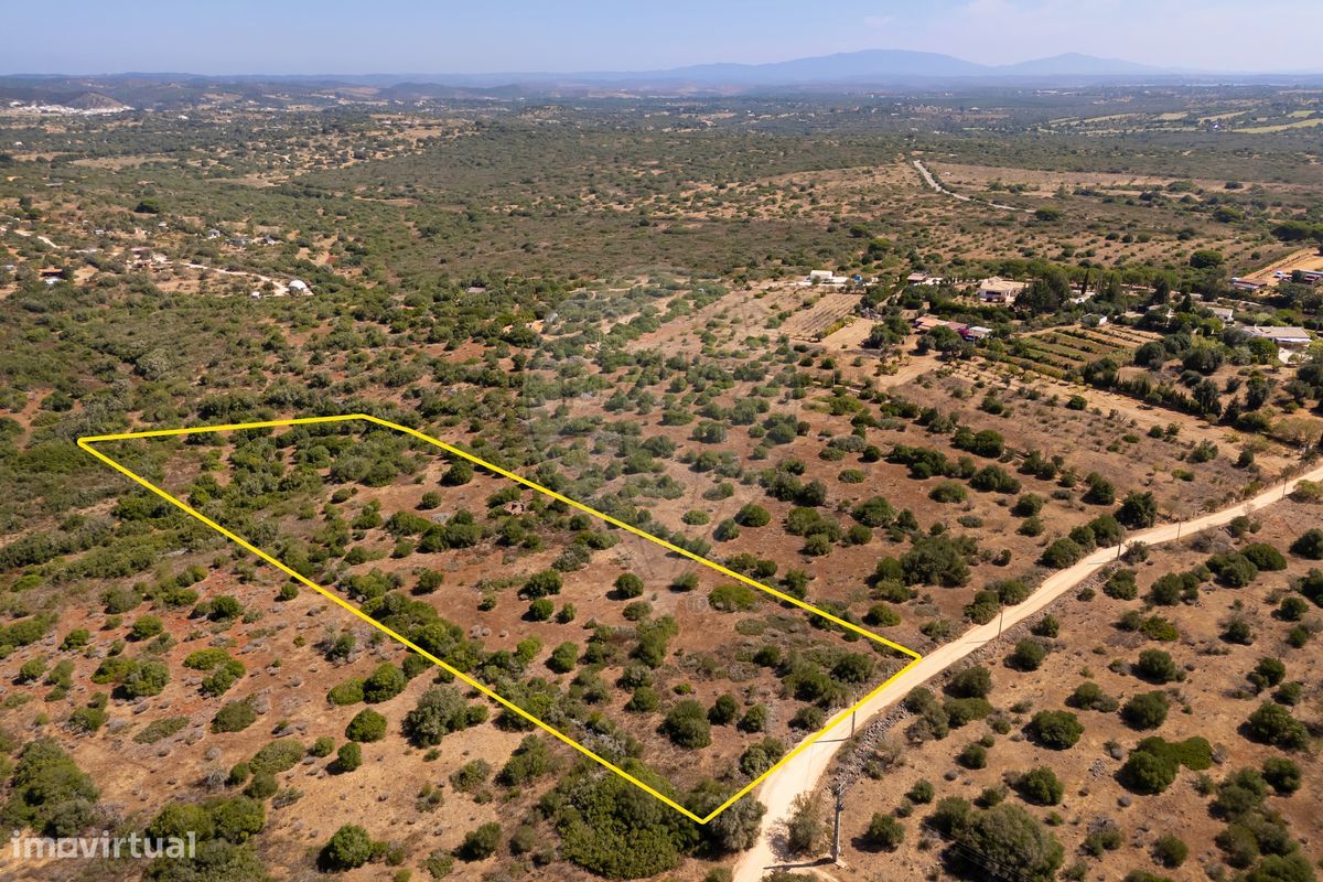 1132m² Land in Lagos, Portugal No. 223430