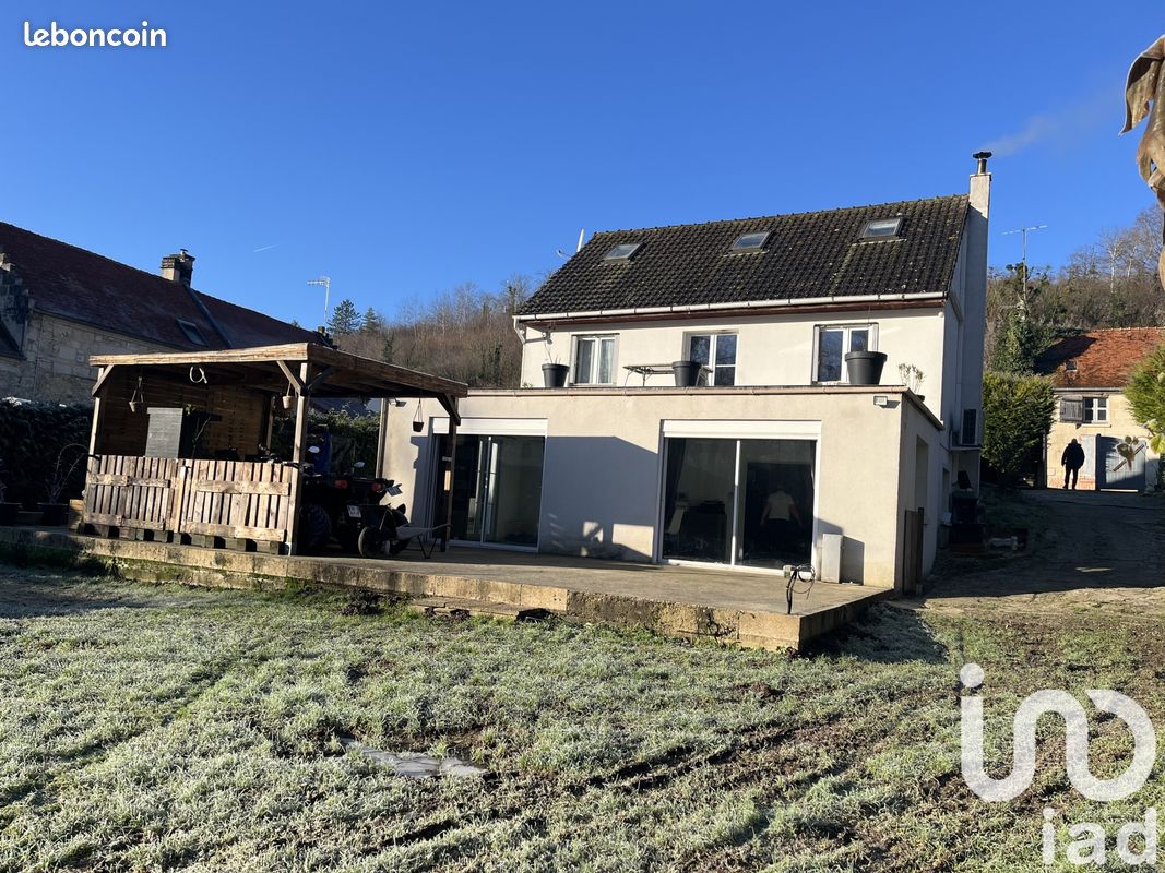 4 bedrooms House in Soissons, France No. 47404