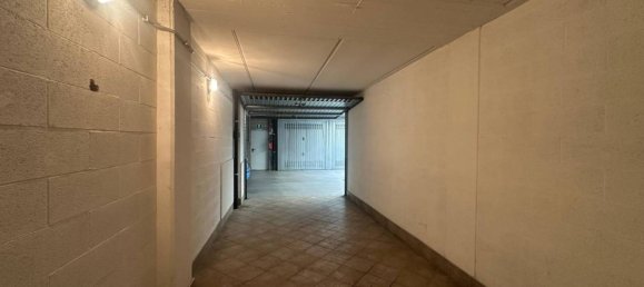 24m² Garage in Turin, Italy No. 350552 17