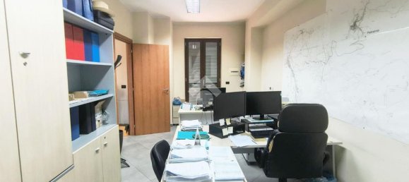 Apartamento de 4 dormitorios en Pomigliano d'Arco, Italy No. 381349 5