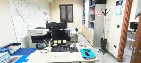 Apartamento de 4 dormitorios en Pomigliano d'Arco, Italy No. 381349 4