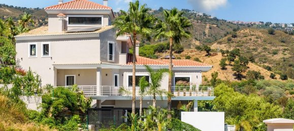 7 bedrooms Villa in Marbella, Spain No. 29890 4