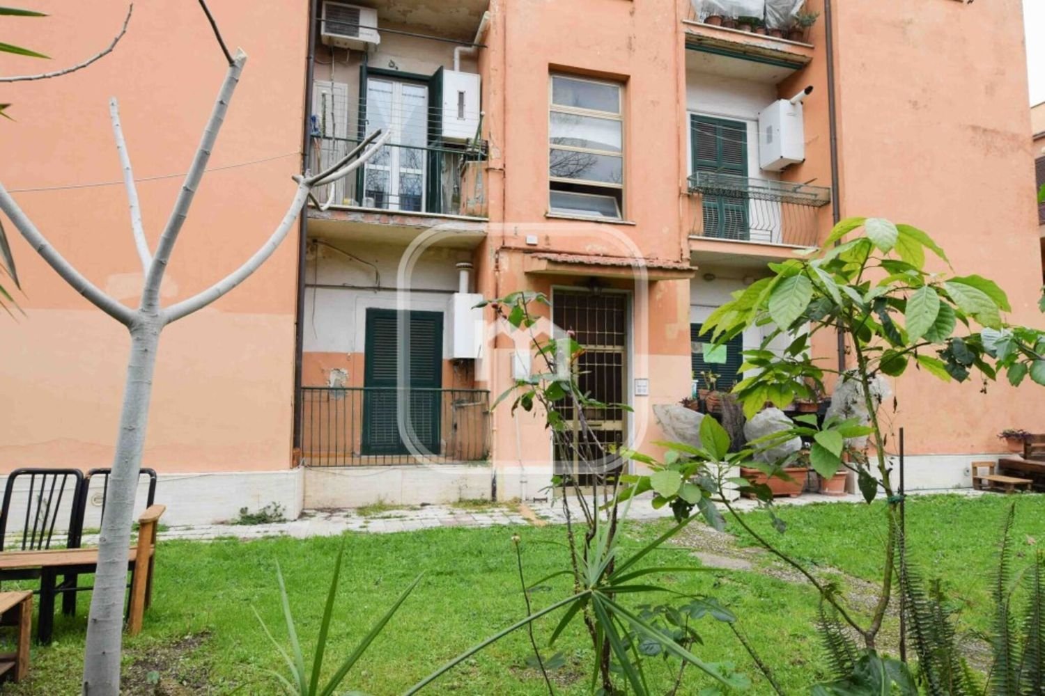 Apartamento de 2 habitaciónes en Rome, Italy No. 59123