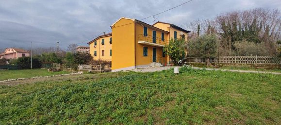 Дом с 4 комнатами в Сарцана, Италия № 145452 2