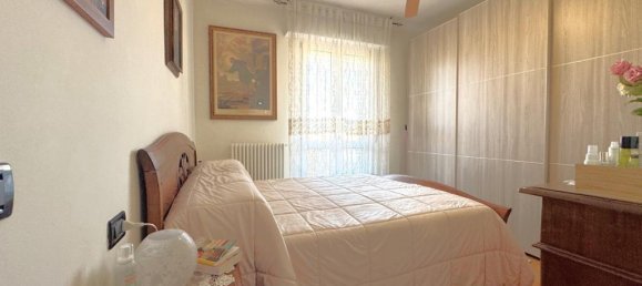 Apartamento de 2 dormitorios en San Mauro Pascoli, Italy No. 52516 17