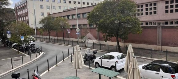 2 rooms Apartment in Rome, Italy No. 213127 8