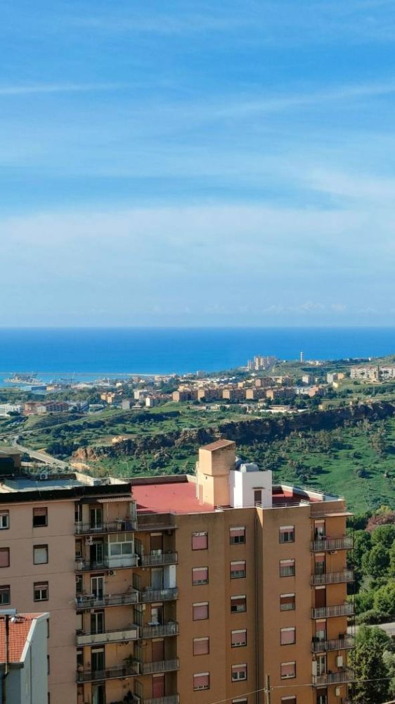 3 bedrooms Apartment in Agrigento, Italy No. 286115