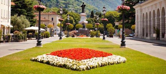 160m² Commercial property in Brescia, Italy No. 364132 3