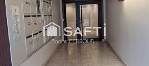 Apartamento de 1 dormitorio en Bondy, France No. 354426 11