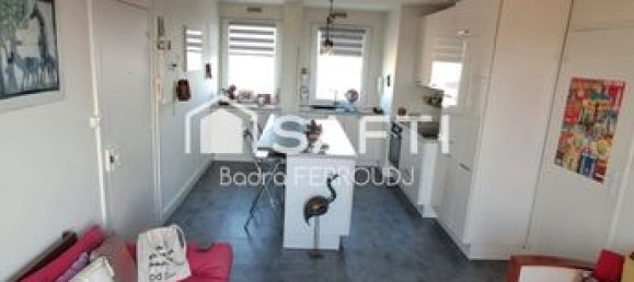 Apartamento de 1 dormitorio en Bondy, France No. 354426 3