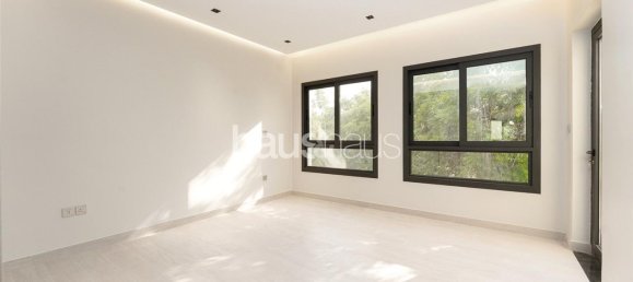 5 bedrooms Villa in Jumeirah Village Triangle, UAE No. 98637 15