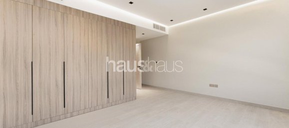 5 bedrooms Villa in Jumeirah Village Triangle, UAE No. 98637 14