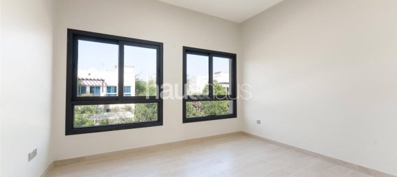 5 bedrooms Villa in Jumeirah Village Triangle, UAE No. 98637 18