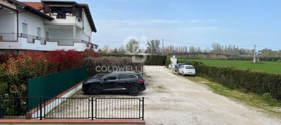 2 bedrooms Apartment in Roseto degli Abruzzi, Italy No. 16248 8