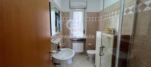 2 bedrooms Apartment in Roseto degli Abruzzi, Italy No. 16248 10