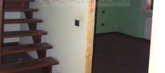 3 Schlafzimmer Wohnung in Mede, Italy, Nr. 259907 12