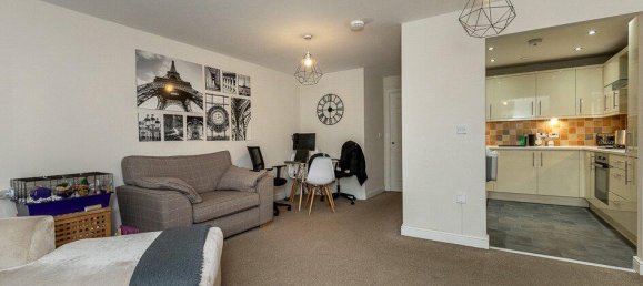 Apartamento T2 em Redhill, United Kingdom N.º 12315 3