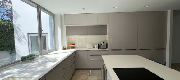 4 bedrooms Villa in Pozuelo de Alarcon, Spain No. 181006 9