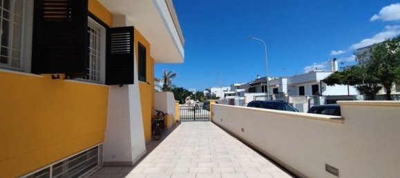 Casa de 4 habitaciónes en Ugento, Italy No. 267451 5