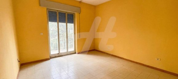 3 rooms Apartment in Pietradefusi, Italy No. 176376 6