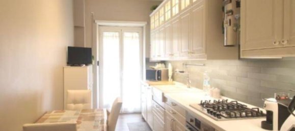 3 bedrooms Apartment in Rome, Italy No. 333200 6