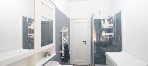 3 bedrooms Apartment in Rome, Italy No. 333200 16