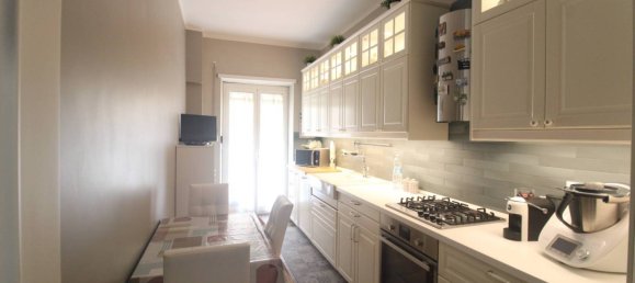 3 bedrooms Apartment in Rome, Italy No. 333200 8