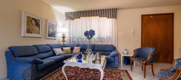 6 rooms Villa in Terricciola, Italy No. 281374 5