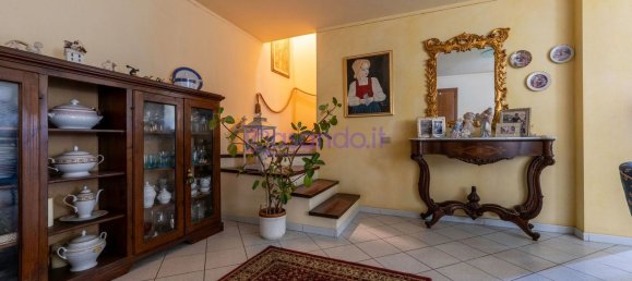 6 rooms Villa in Terricciola, Italy No. 281374 4