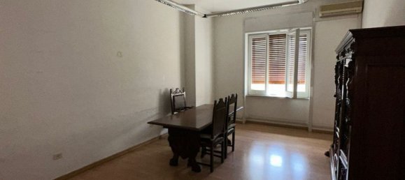 186m² Office in Nocera Inferiore, Italy No. 358303 2