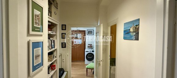 Квартира с 3 комнатами в Милан, Италия № 241006 10