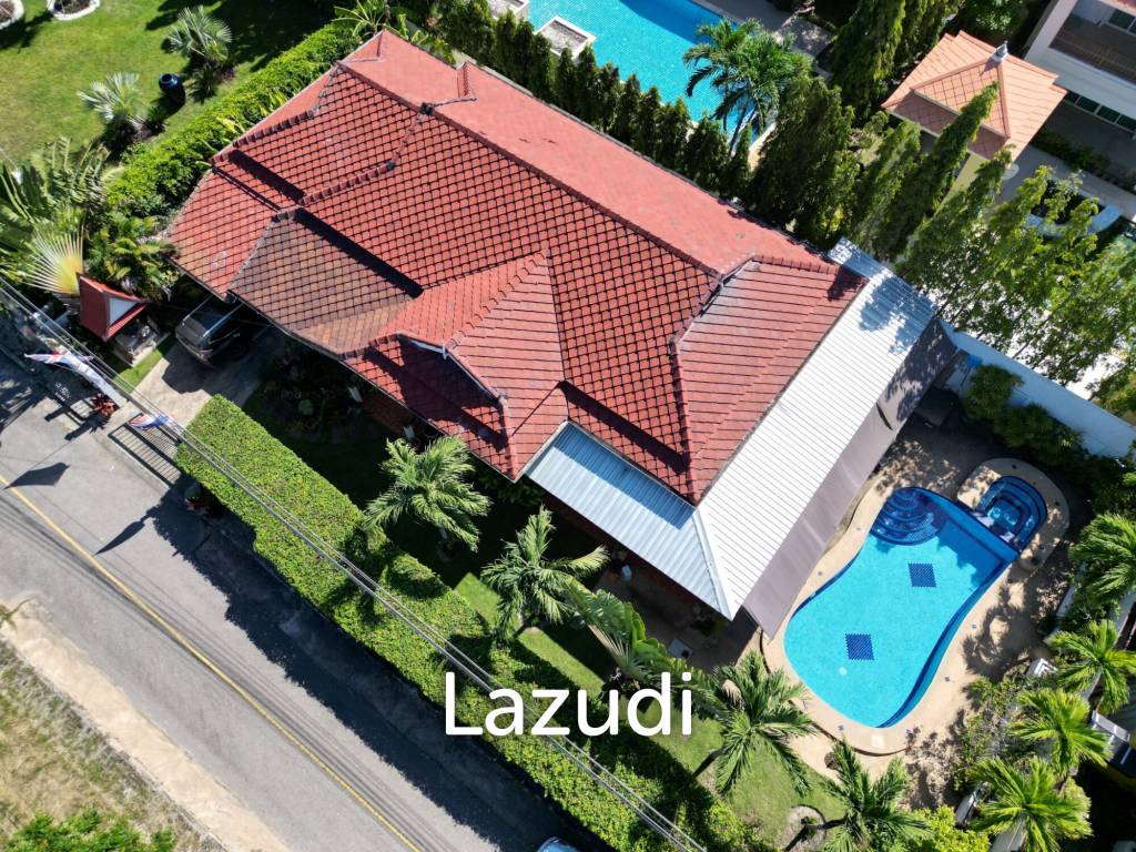 3 bedrooms Villa in Hua Hin, Thailand No. 14256