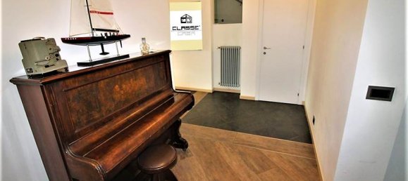 Villa de 3 dormitorios en Bergamo, Italy No. 302579 16