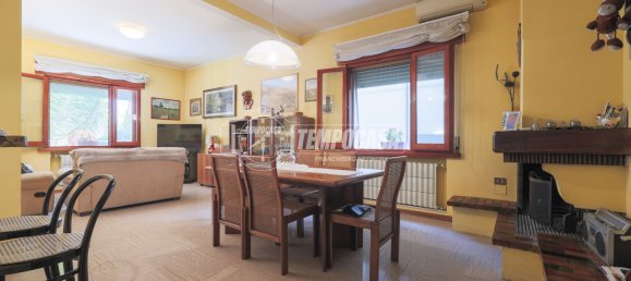 3-salle Appartement à Rimini, Italy No. 305139 19