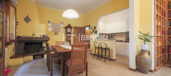 3-salle Appartement à Rimini, Italy No. 305139 16