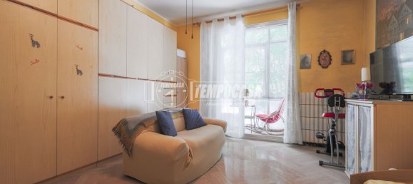 3-salle Appartement à Rimini, Italy No. 305139 7