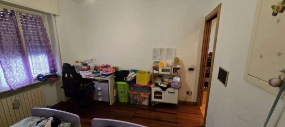 5 rooms Apartment in Como, Italy No. 2803 10