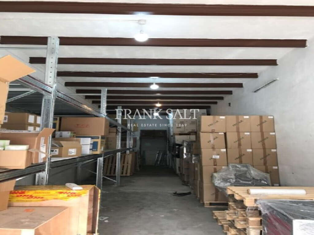 202m² Warehouse in Qormi, Malta No. 13522