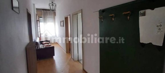 Дом с 5 спальнями в Мира, Италия № 165801 23