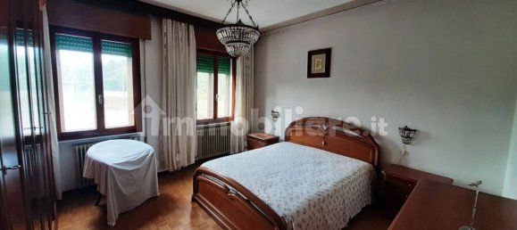 Дом с 5 спальнями в Мира, Италия № 165801 13