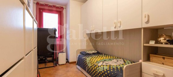 Apartamento de 2 dormitorios en Pordenone, Italy No. 374791 17