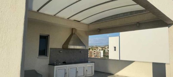 3 bedrooms Penthouse in Limassol, Cyprus No. 19981 9