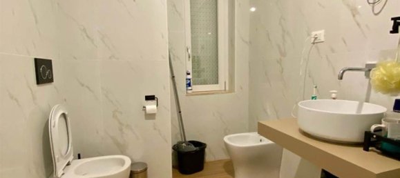 Квартира с 3 комнатами в Фоллоника, Италия № 223730 8