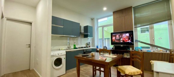 Квартира с 3 комнатами в Фоллоника, Италия № 223730 9