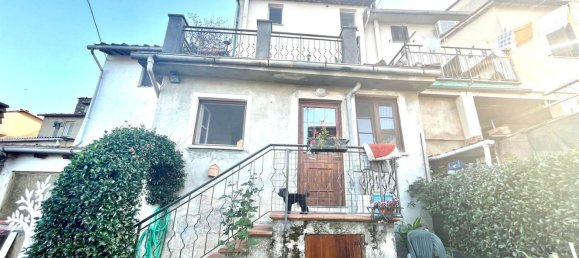 9 rooms House in Capannori, Italy No. 14441 25