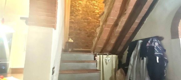 9 rooms House in Capannori, Italy No. 14441 11